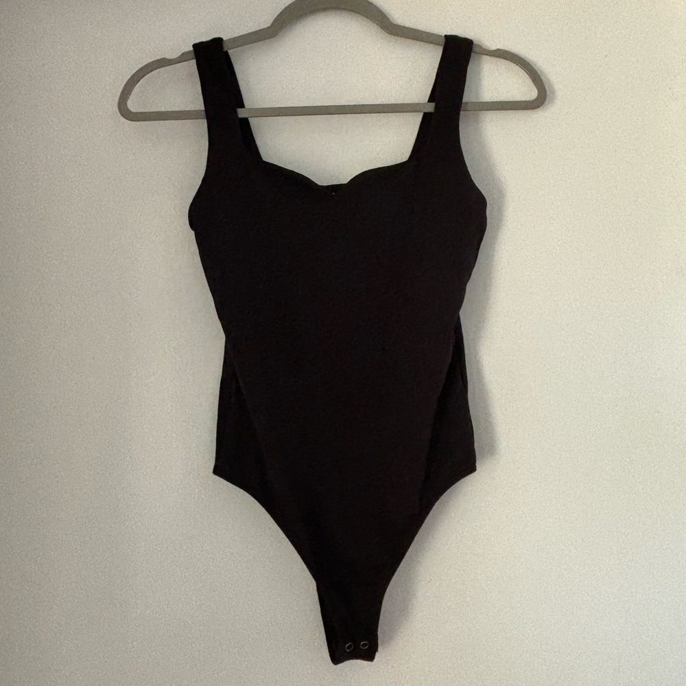 Hollister Heart Neckline Bodysuit Top Black Small